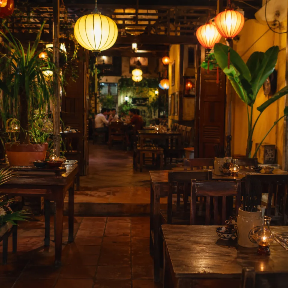 Bàn nướng đông khách tại Phan Thị Nhỏ